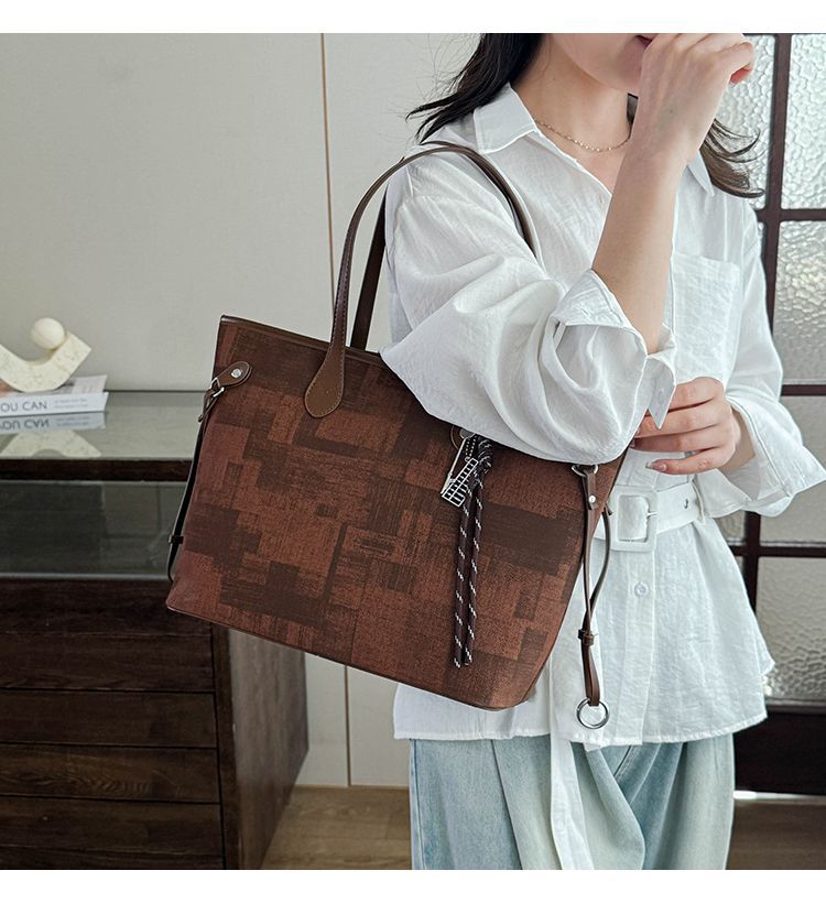Elegant Women's Single-shoulder Tote Bag For Work And Commuting_voghion.com