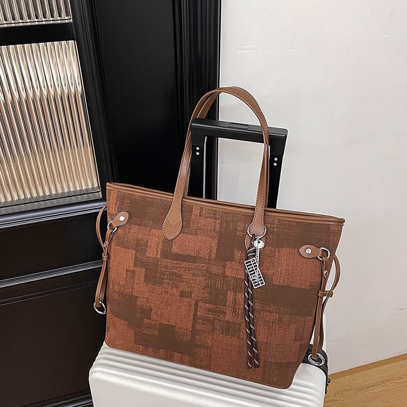 Elegant Single-shoulder Women, Suitable Work And Commuting, 2026 New Model, Large Capacity, Versatile Tote Bag For_voghion.com