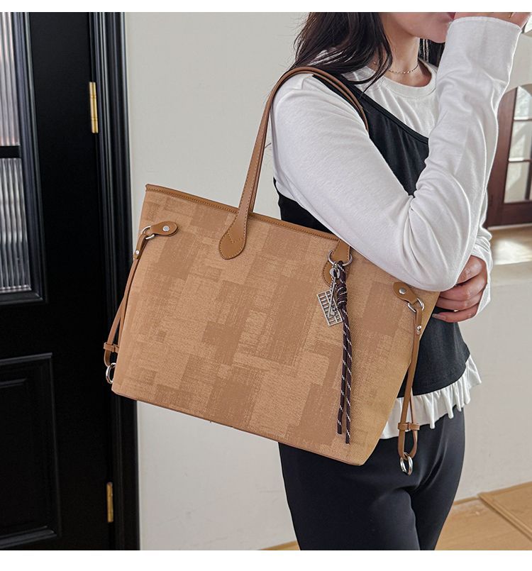 Elegant Women's Single-shoulder Tote Bag For Work And Commuting_voghion.com