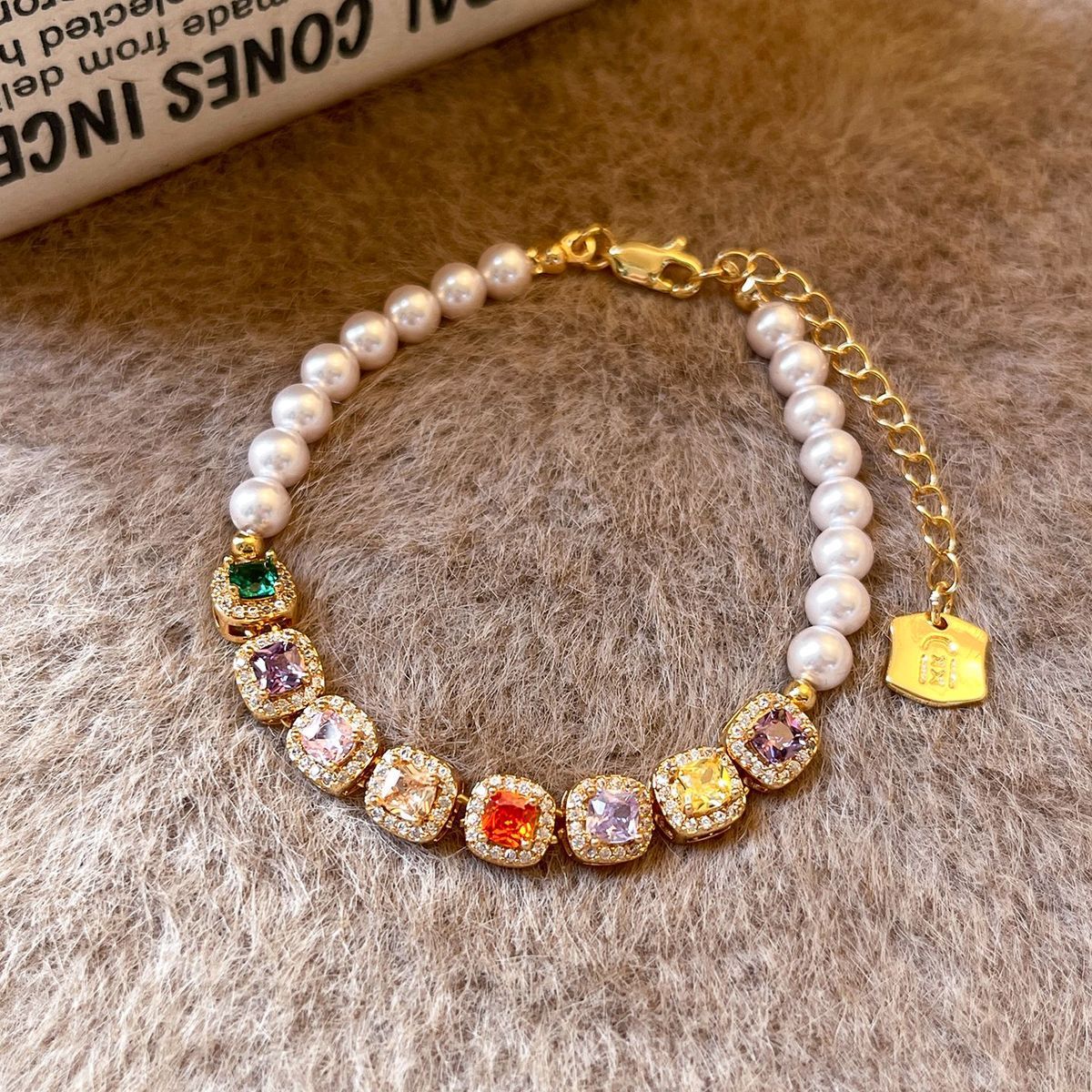 Color Zircon Pearl Bracelet detail image 9
