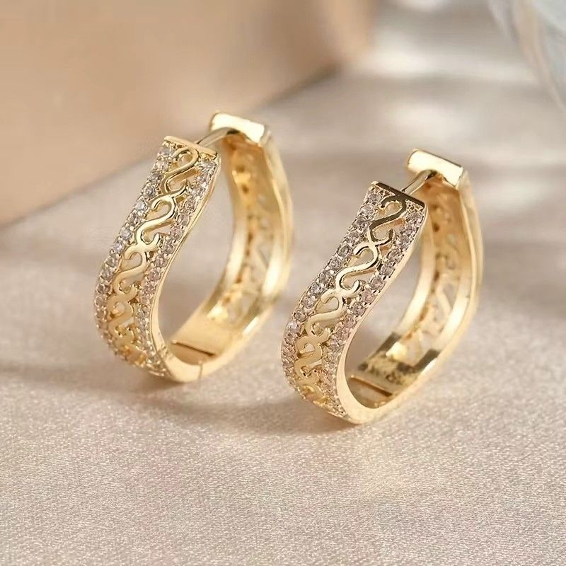Elegant Gold Hoop Earrings With Shiny Zircon Cloud Pattern Design_voghion.com