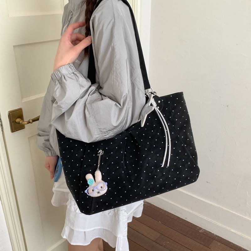 Full Of Youthful Charm, Polka Dot Tote Bag, 2026 New Korean Style, Large Capacity, Versatile For Commuting, PU Handbag,_voghion.com