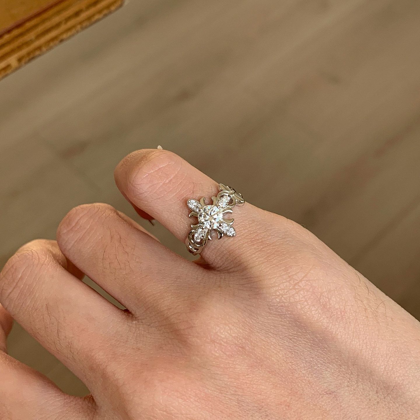 Vintage Mittelalter Kreuz Iris Zirkonia Ring Edler Designerring_voghion.com
