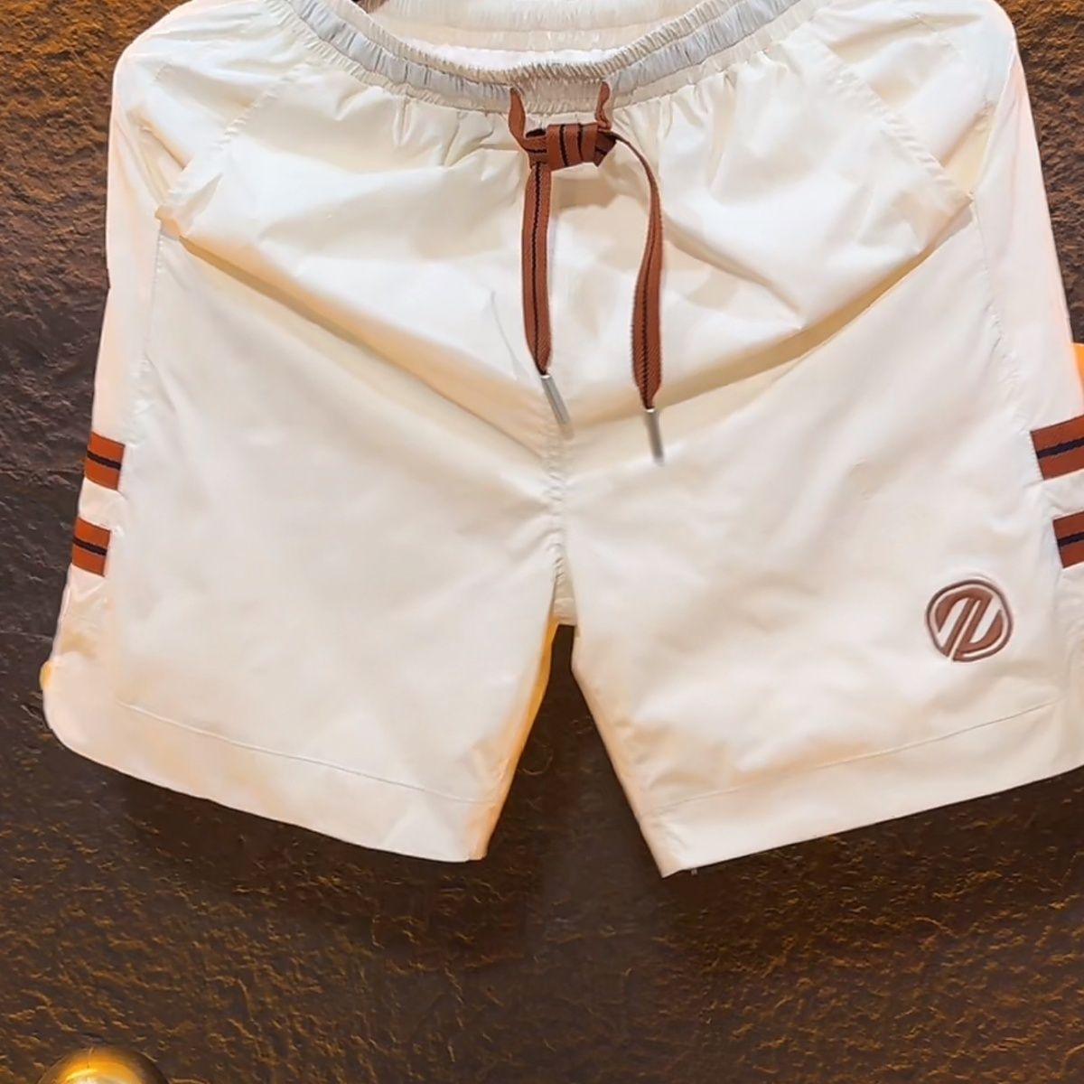 2026 New Light Luxury Fashion Trend Men's Casual Shorts Summer Sports White Breathable Loose Pants_viptrois.com