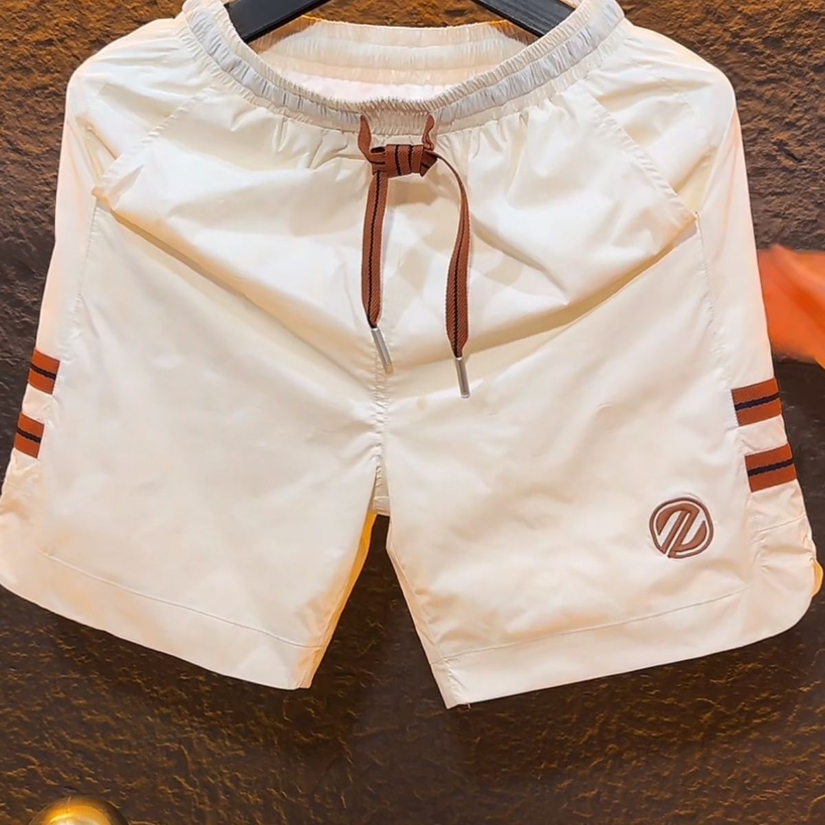 2026 New Light Luxury Fashion Trend Men's Casual Shorts Summer Sports White Breathable Loose Pants_viptrois.com