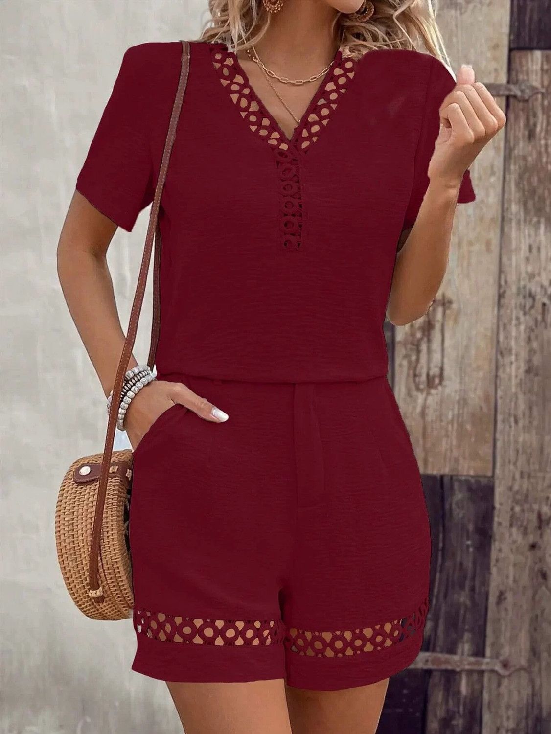 Women's V-neck Patchwork Top And Solid Colour Shorts Summer Set_voghion.com