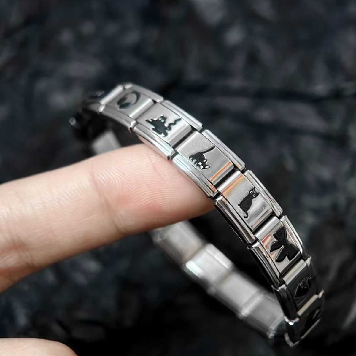 Handmade Interlocking Men's Bracelet Versatile Italian Accessory_voghion.com