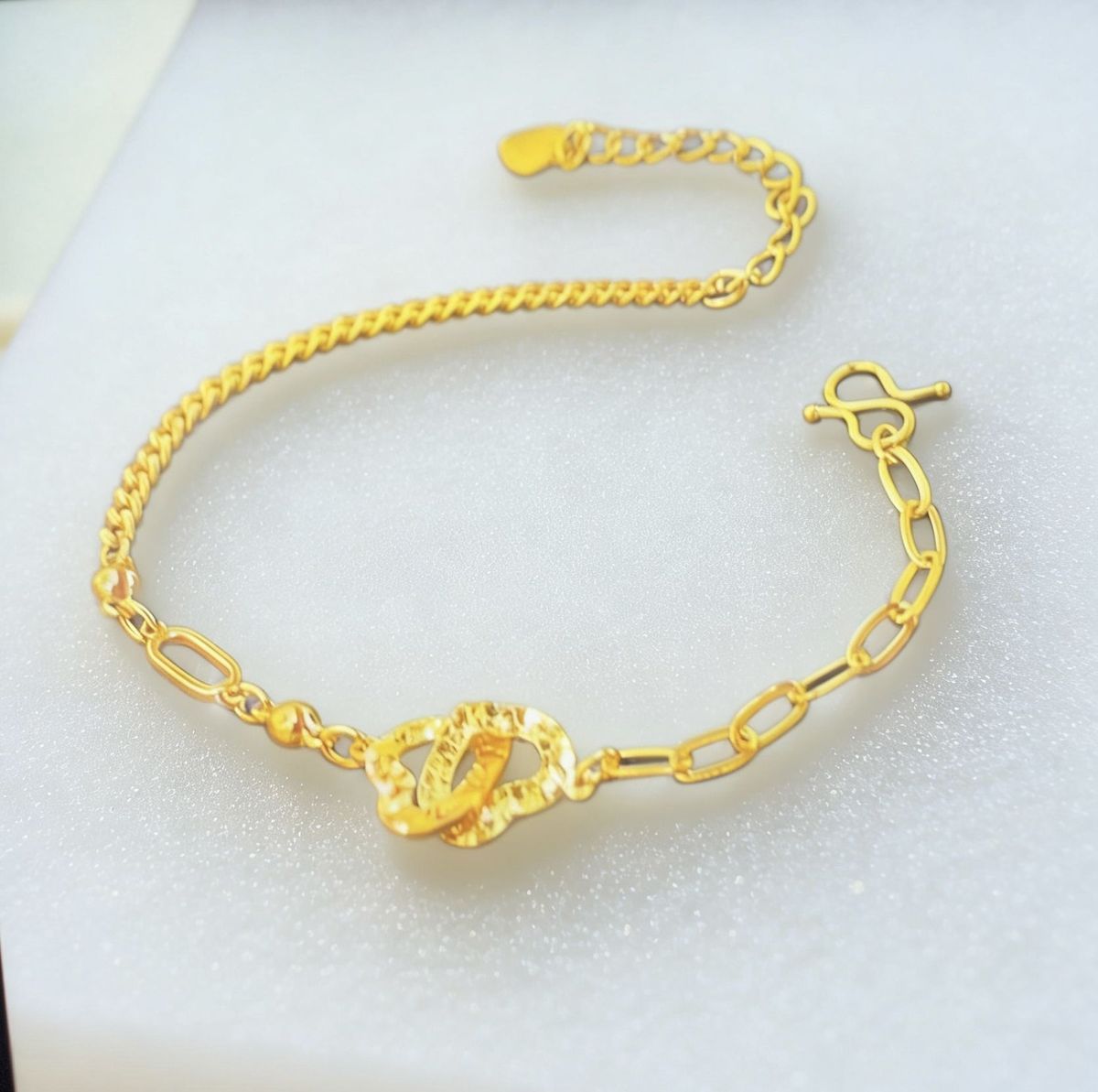 Gold Plated Heart Bracelet With Sparkling Disco Beads And Crystals_voghion.com
