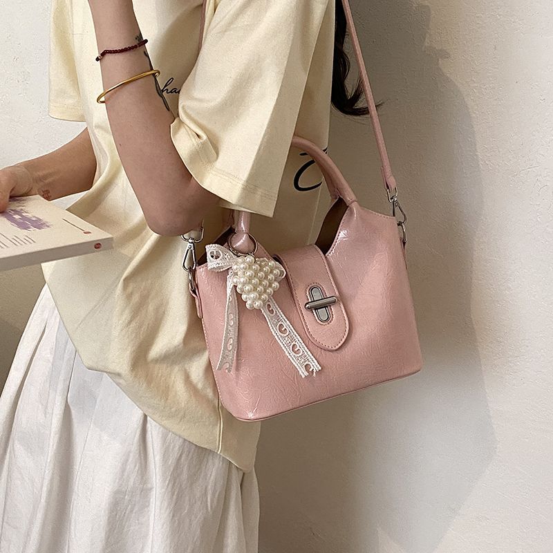 Borsa modello 2026: Borsa a secchiello versatile e di alta gamma per ragazze, elegante borsa a tracolla per cellulare, piccola borsa a mano_voghion.com