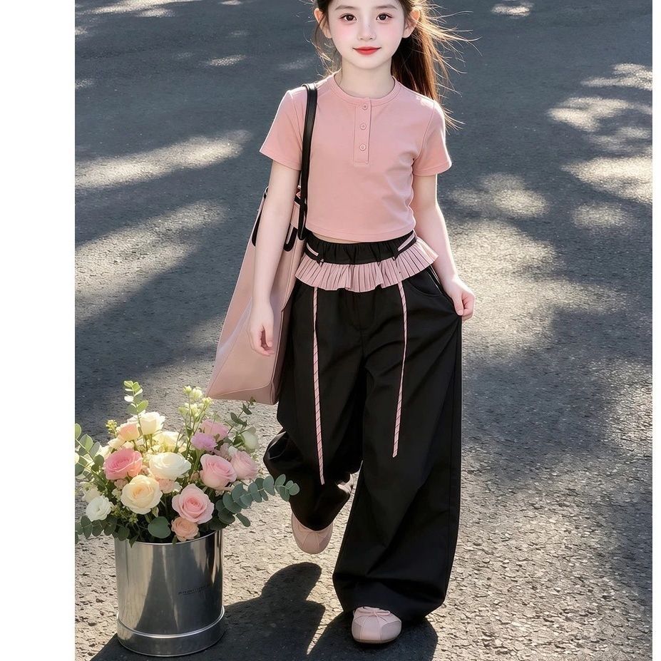 Mädchen-Outfit 2026: Neues koreanisches Outfit – Süßes T-Shirt mit stylischer Spitzenborte und weite Hose – Modisches Zweiteiler-Set_voghion.com
