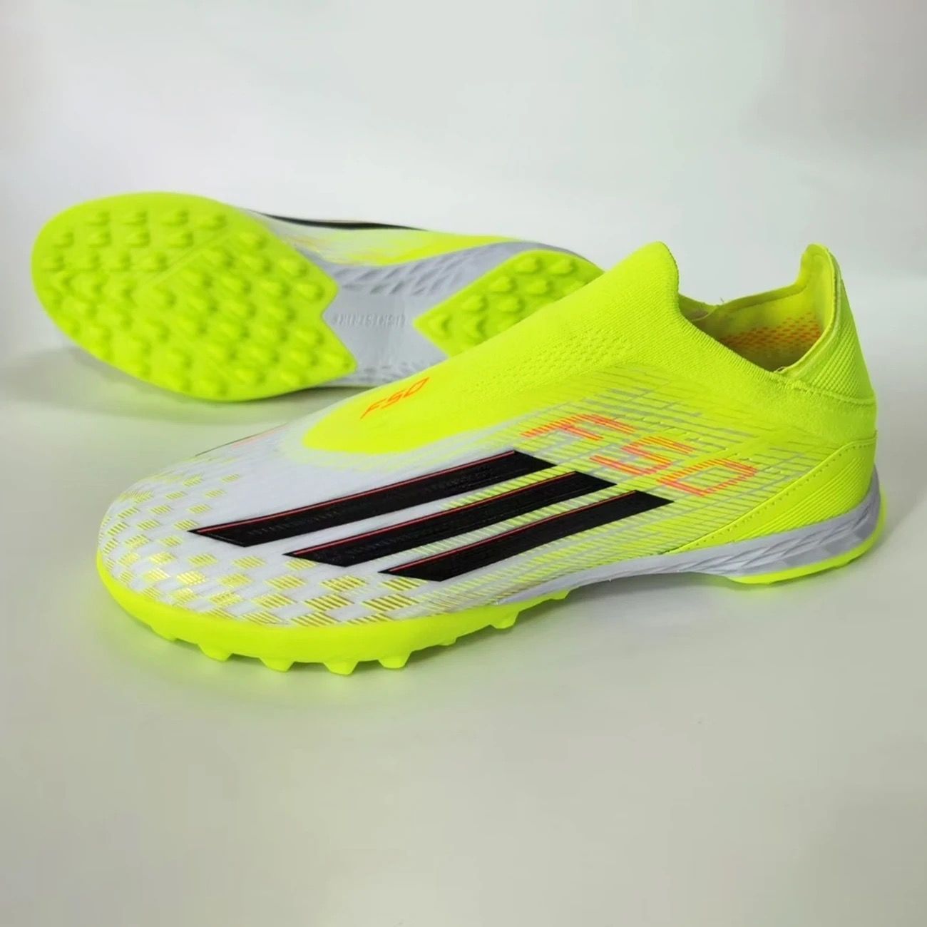 F50+ Fußballschuhe in Top-Qualität mit Spikes, ohne Schnürsenkel, niedrigem Schaft, Luftpolsterung, langen FG-Spikes, für ambitionierte Erwachsen – günstig kaufen