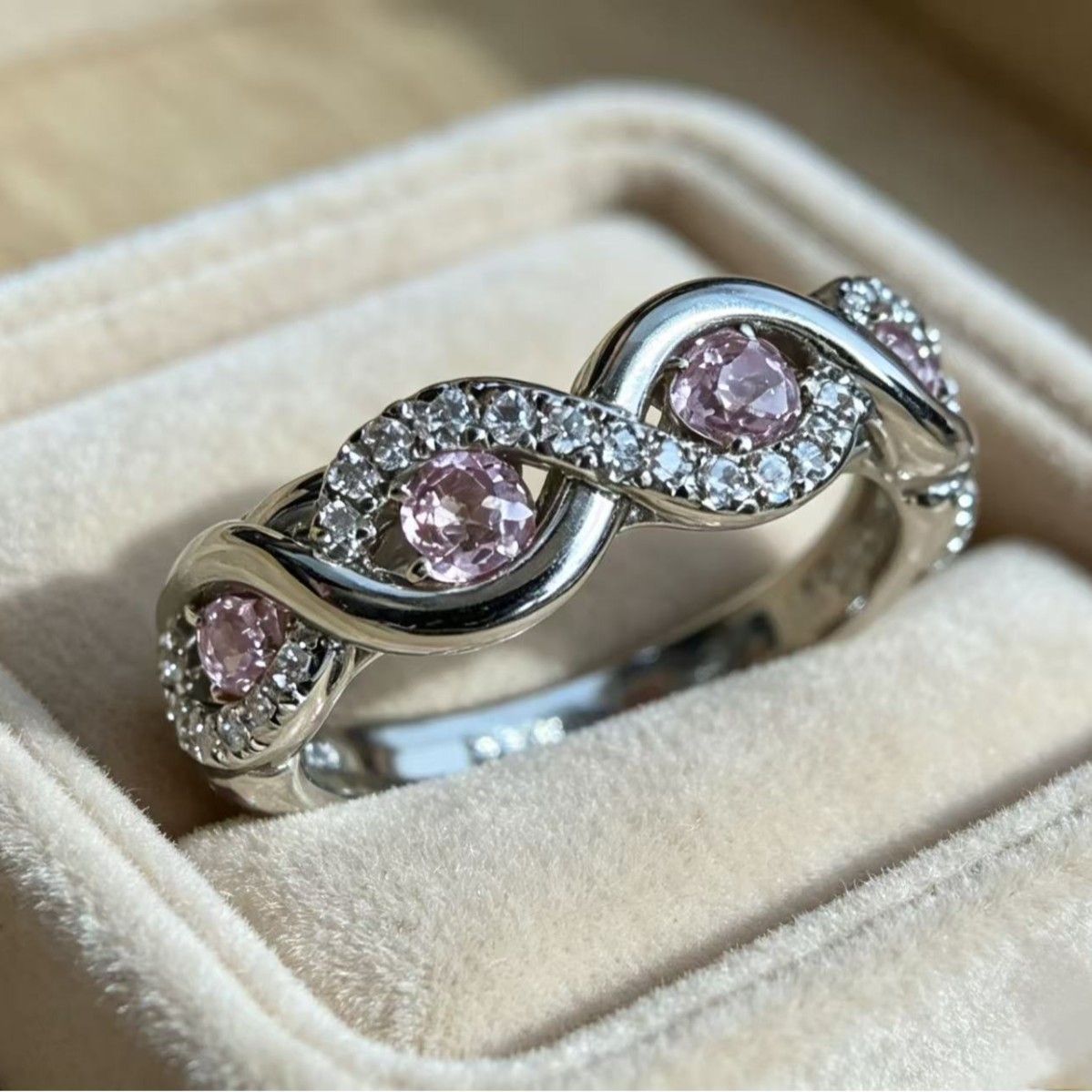New Fashionable Pink Crystal Wrap Design Ring_voghion.com