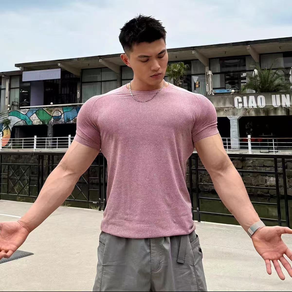 男士健身短袖速干透气弹力美式紧身显肌肉跑步训练运动短袖上衣