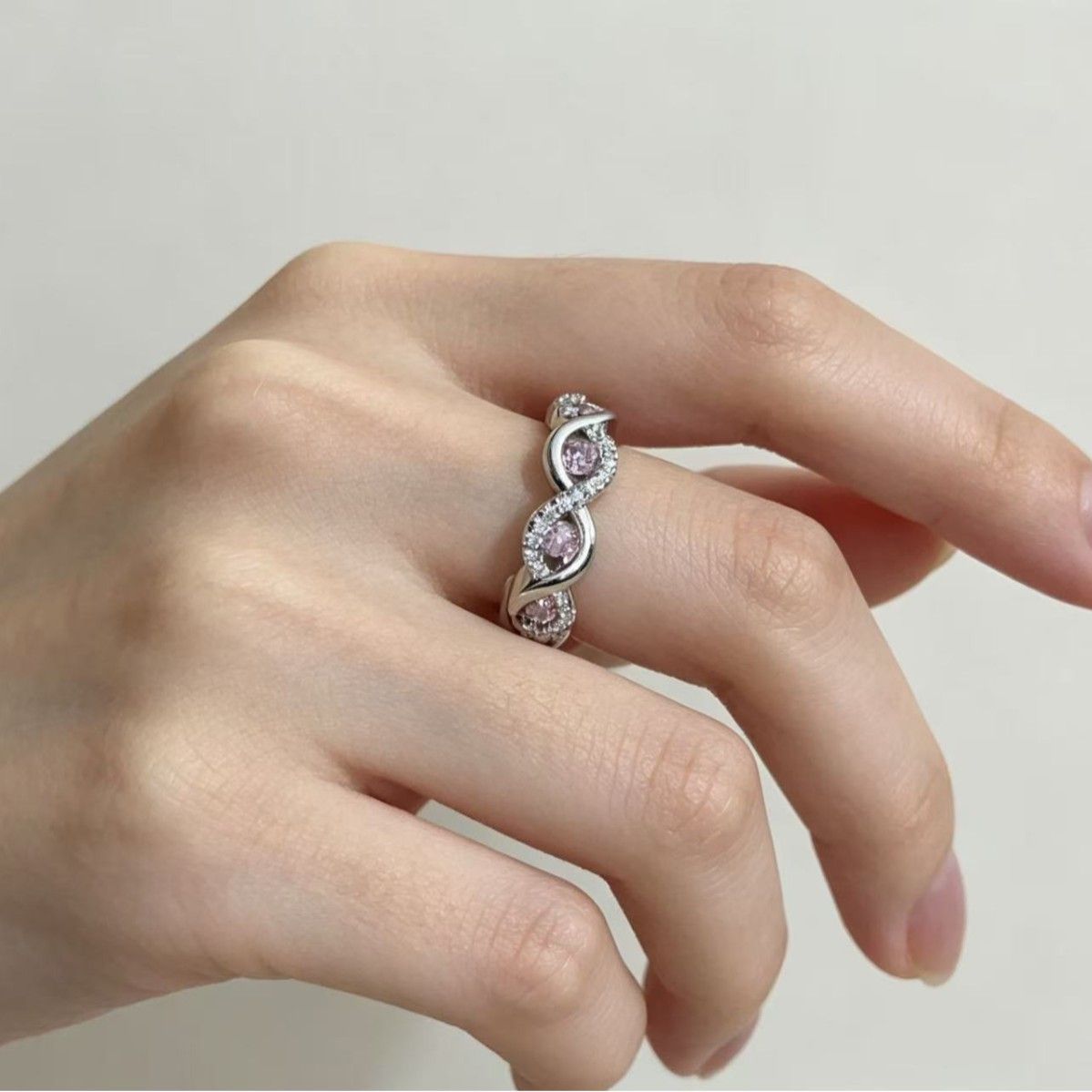 New Fashionable Pink Crystal Wrap Design Ring_voghion.com