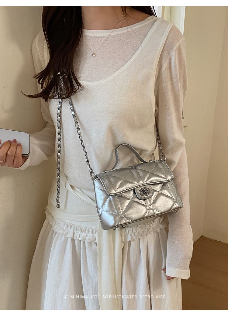 Borsa a spalla trapuntata in vernice donna borsa a tracolla chic_voghion.com