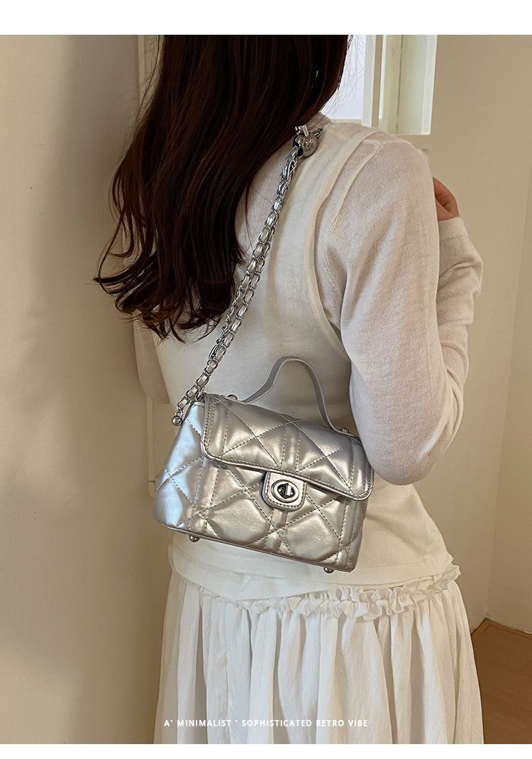 Borsa a spalla trapuntata in vernice donna borsa a tracolla chic_voghion.com