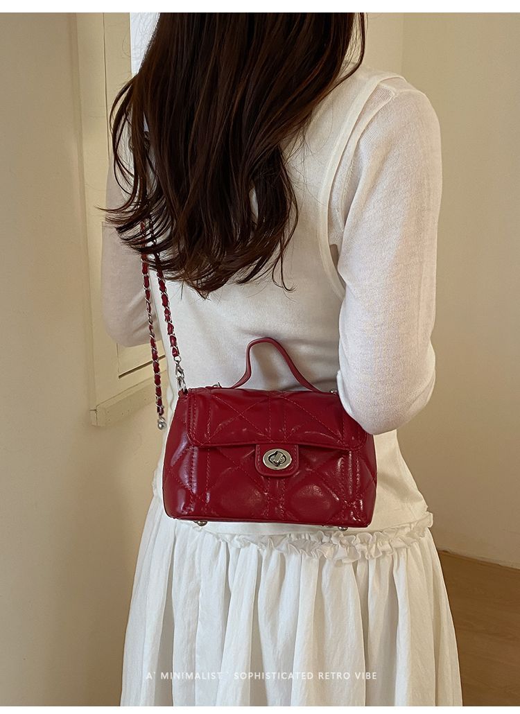 Borsa a spalla trapuntata in vernice donna borsa a tracolla chic_voghion.com