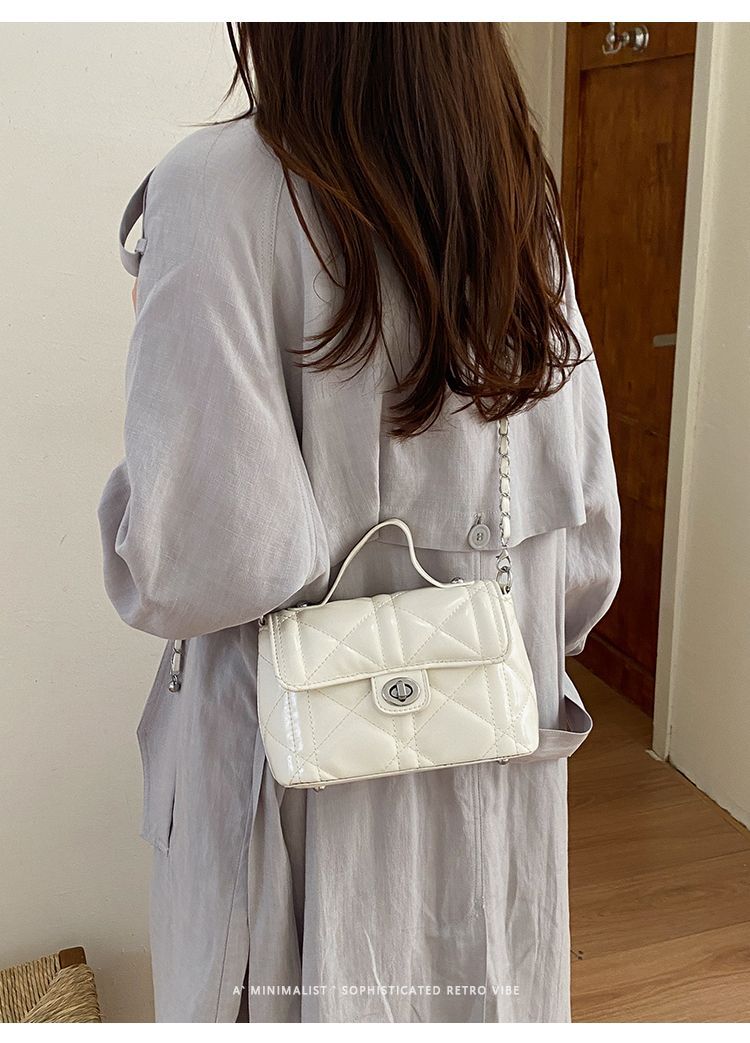 Borsa a spalla trapuntata in vernice donna borsa a tracolla chic_voghion.com