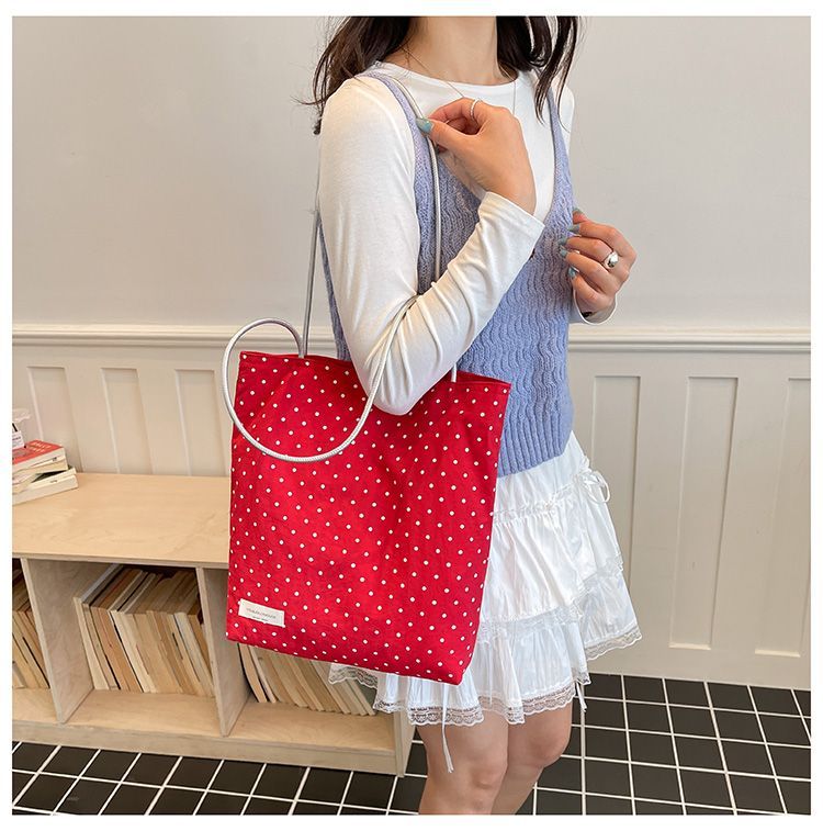 Borsa a tracolla da donna a pois leggera in nylon_voghion.com