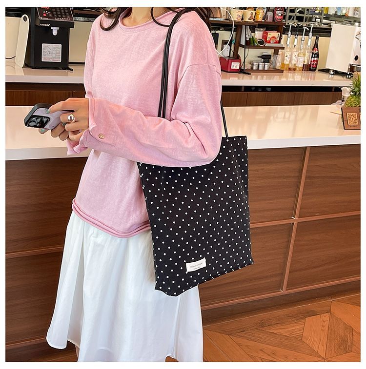 Borsa a tracolla da donna a pois leggera in nylon_voghion.com