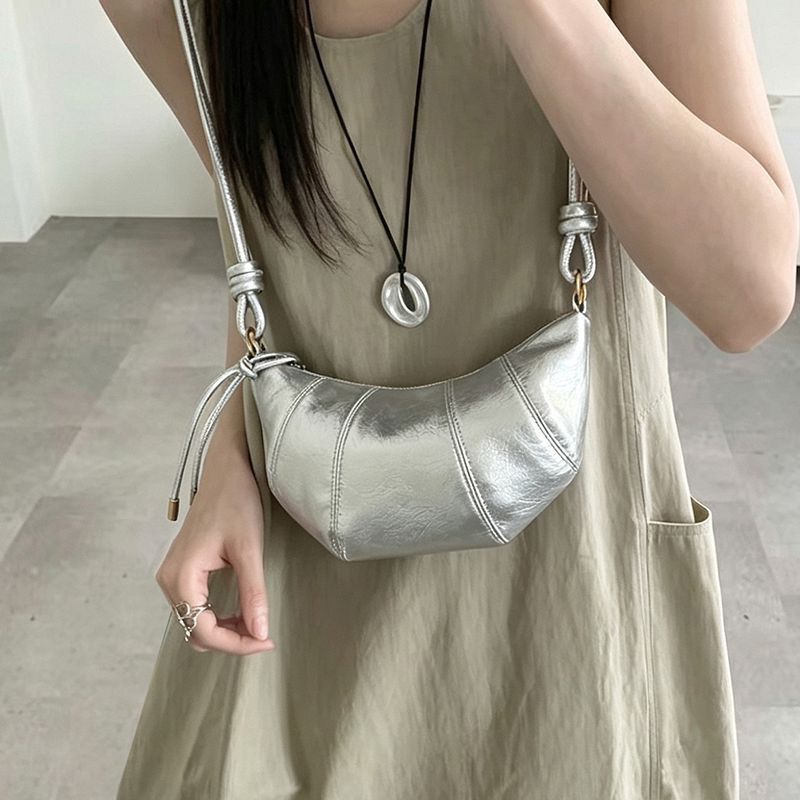 2026夏女新款包包小众单肩时尚牛角百搭通勤斜挎包饺子爆款月牙包 图片 8