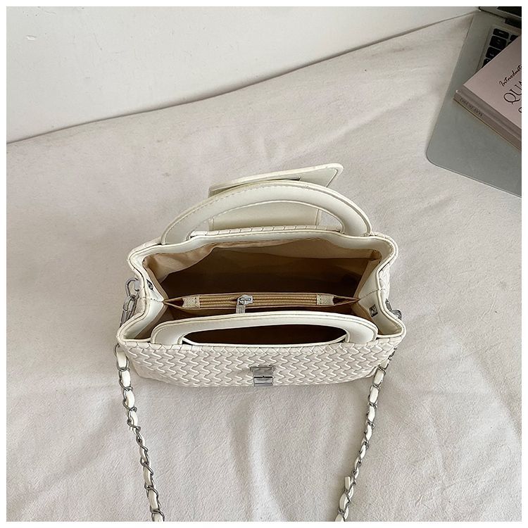 Elegant Quilted Shoulder Bag For Women Versatile Small Handbag_voghion.com