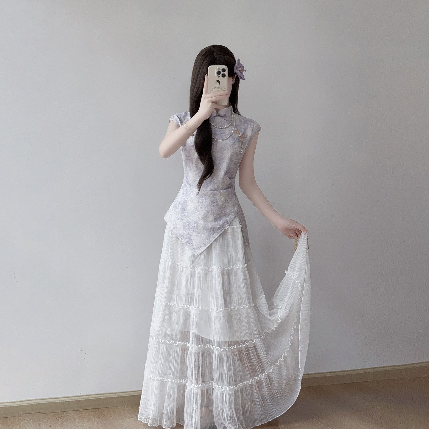 【预售15天】MOOUNCUNS/莫纯2026新款夏季紫色新中式无袖挂脖连衣裙高端大气
