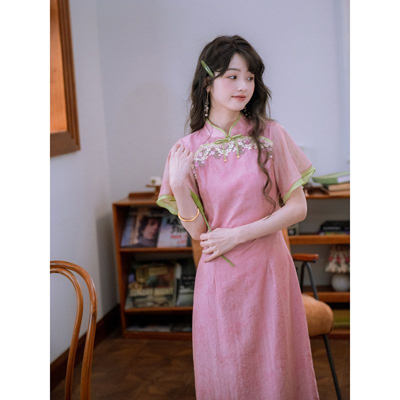 【预售15天】MOOUNCUNS/莫纯新中式浅粉色少女改良旗袍国风春夏刺绣显瘦连衣裙
