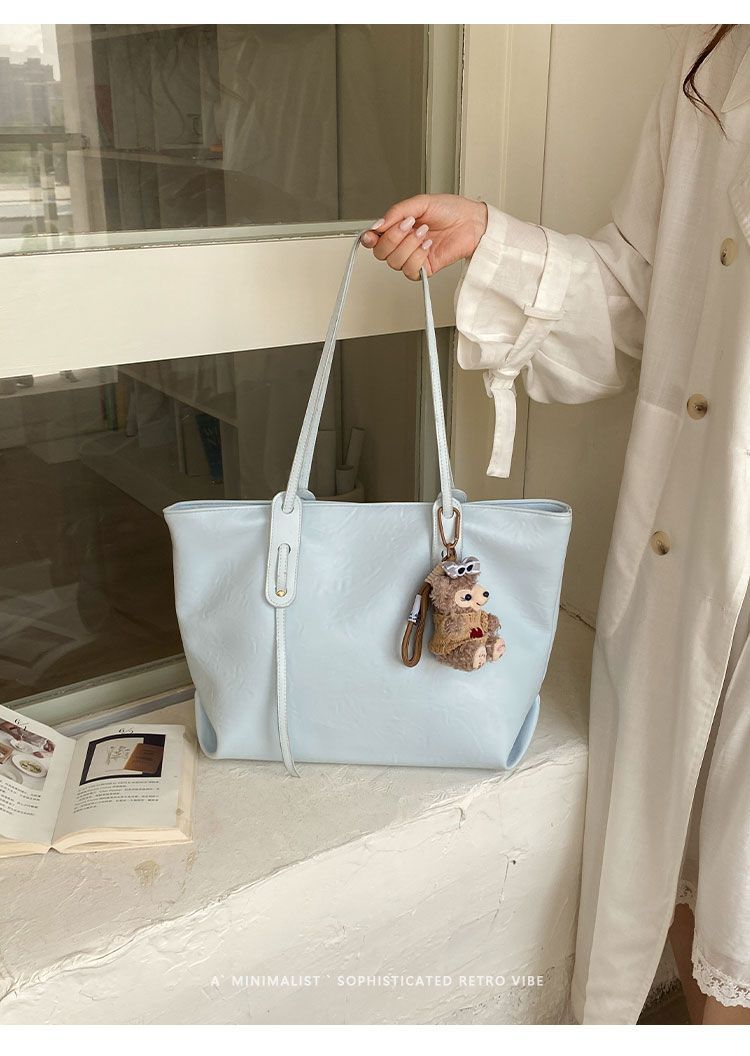 Large Capacity Shoulder Tote Bag For Daily Use And Commuting_voghion.com