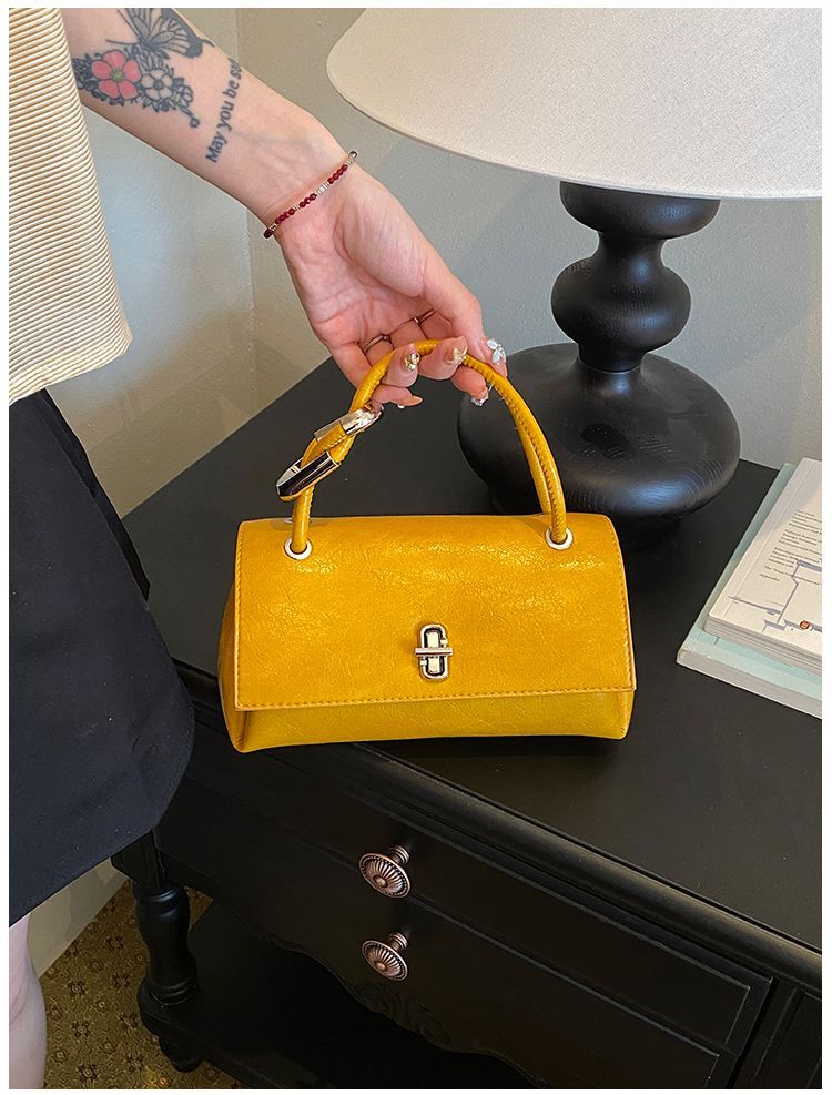 Elegant Women's Shoulder Bag Simple Versatile Handbag Crossbody_voghion.com