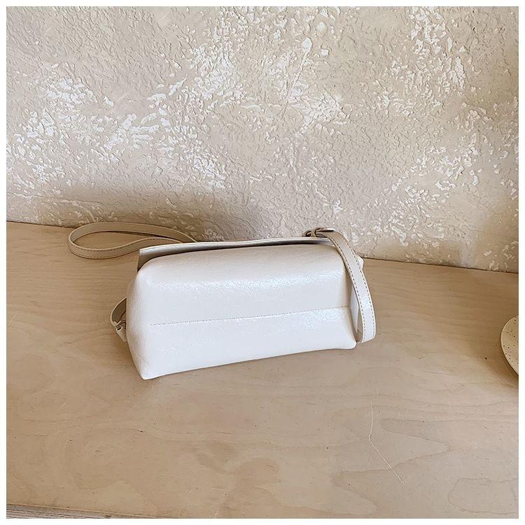 Elegant Women's Shoulder Bag Simple Versatile Handbag Crossbody_voghion.com