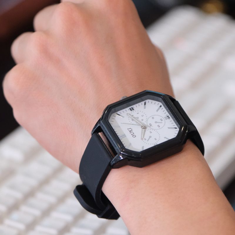 Stylish Square Men's Watch With Large Dial And Silicone Strap_voghion.com