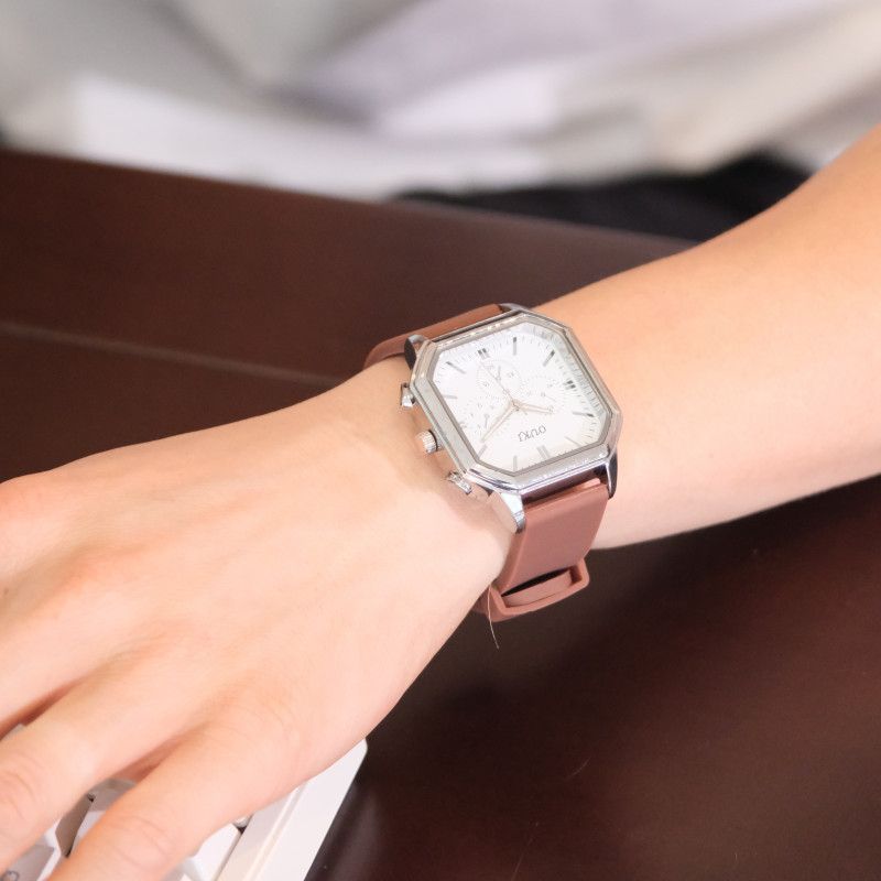 Stylish Square Men's Watch With Large Dial And Silicone Strap_voghion.com