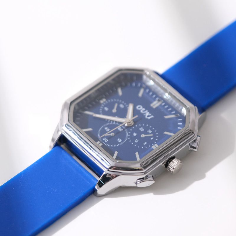 Stylish Square Men's Watch With Large Dial And Silicone Strap_voghion.com