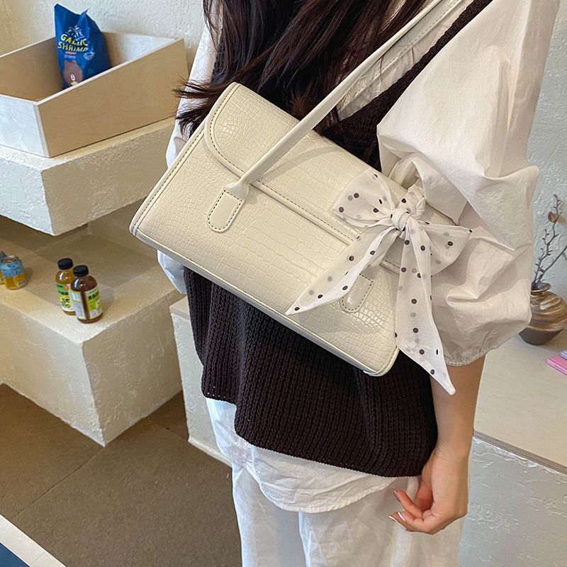 2026 New Trendy INS Shoulder Textured Underarm Casual Handbag, Bowknot Bag, Stylish Women's Bag_voghion.com