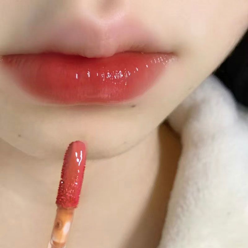 嫩感白开水~微醺纯欲感唇釉镜面保湿成膜唇蜜学生款百搭素颜口红