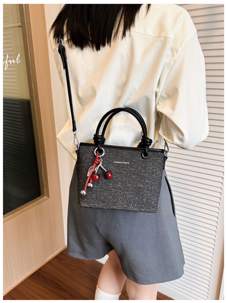 Luxurious Designer Women's Shoulder Bag Macaron Commuter Handbag_voghion.com