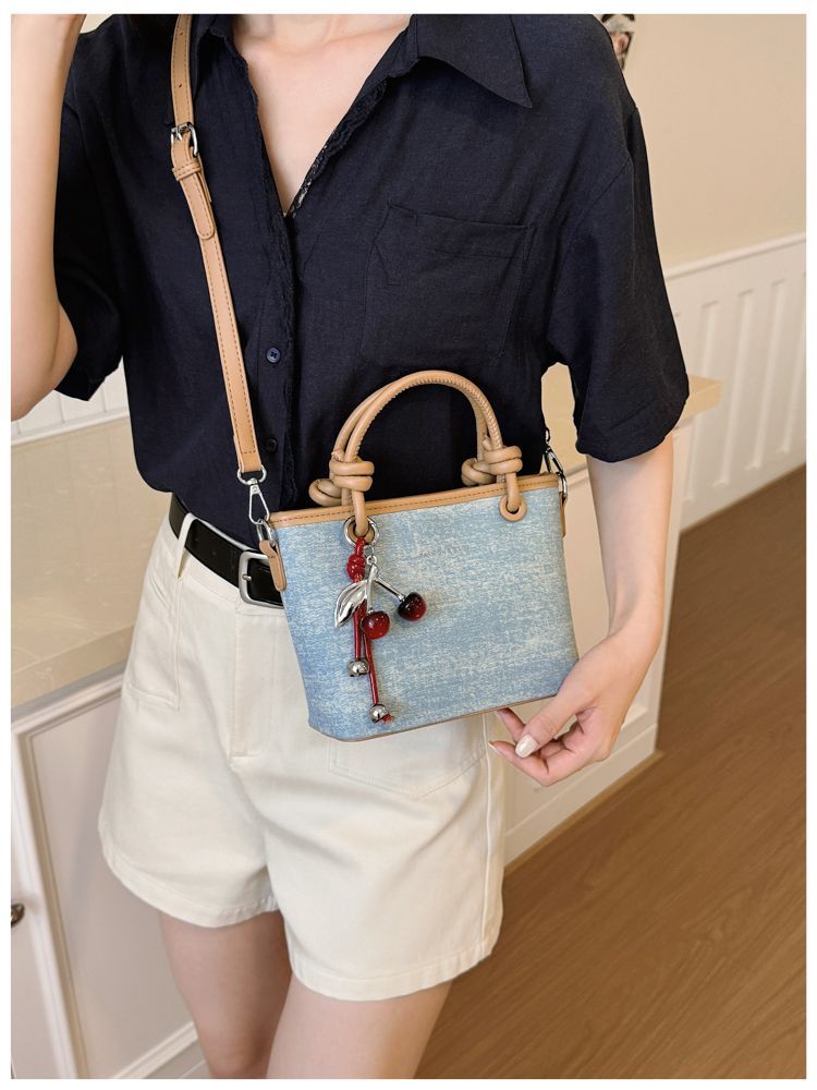 Luxurious Designer Women's Shoulder Bag Macaron Commuter Handbag_voghion.com