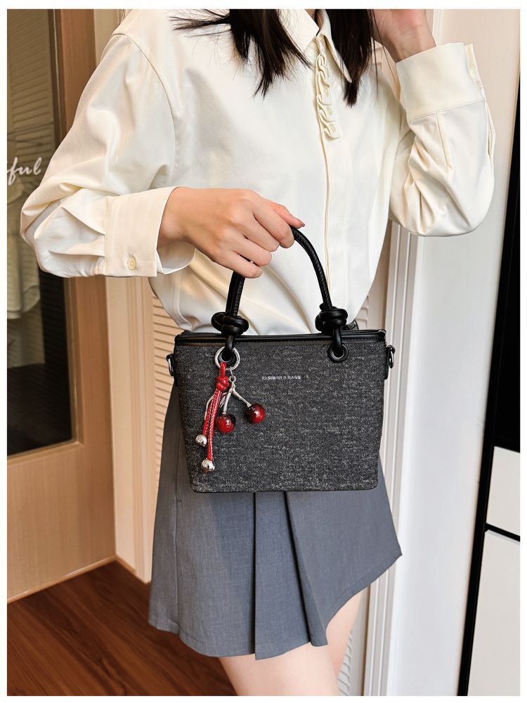 Luxurious Designer Women's Shoulder Bag Macaron Commuter Handbag_voghion.com