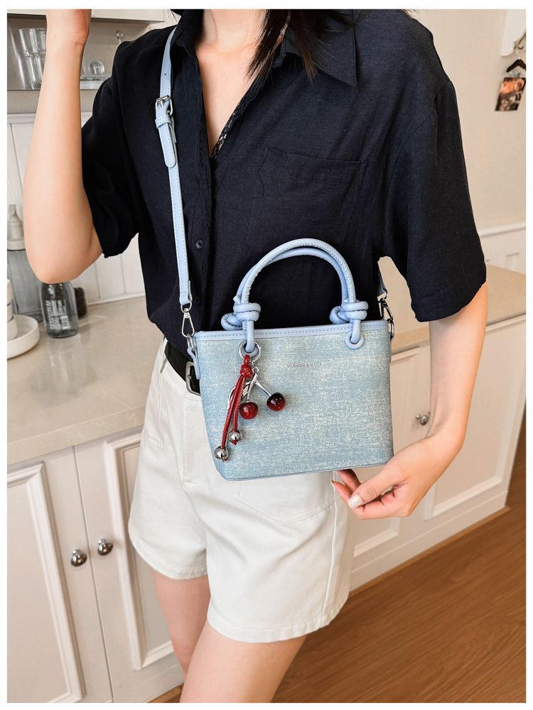 Luxurious Designer Women's Shoulder Bag Macaron Commuter Handbag_voghion.com