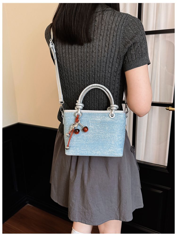 Luxurious Designer Women's Shoulder Bag Macaron Commuter Handbag_voghion.com