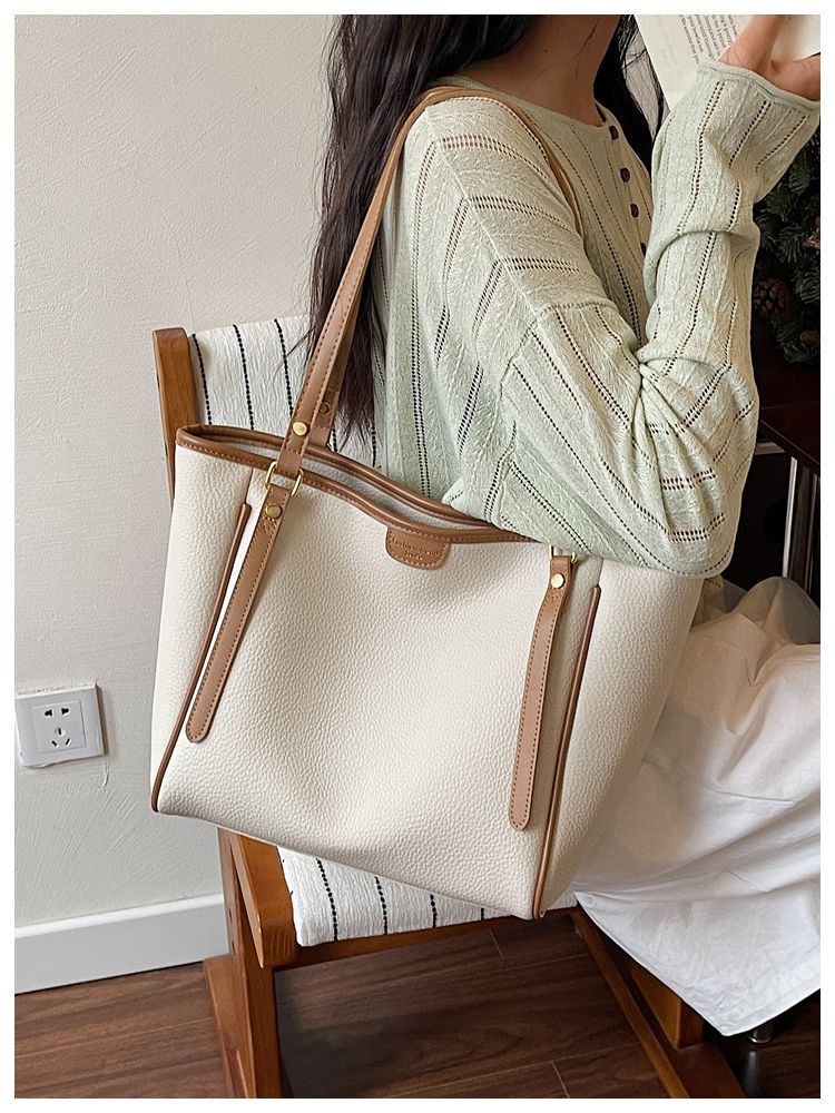 High-end Women's Shoulder Bag For Students Summer Style_voghion.com