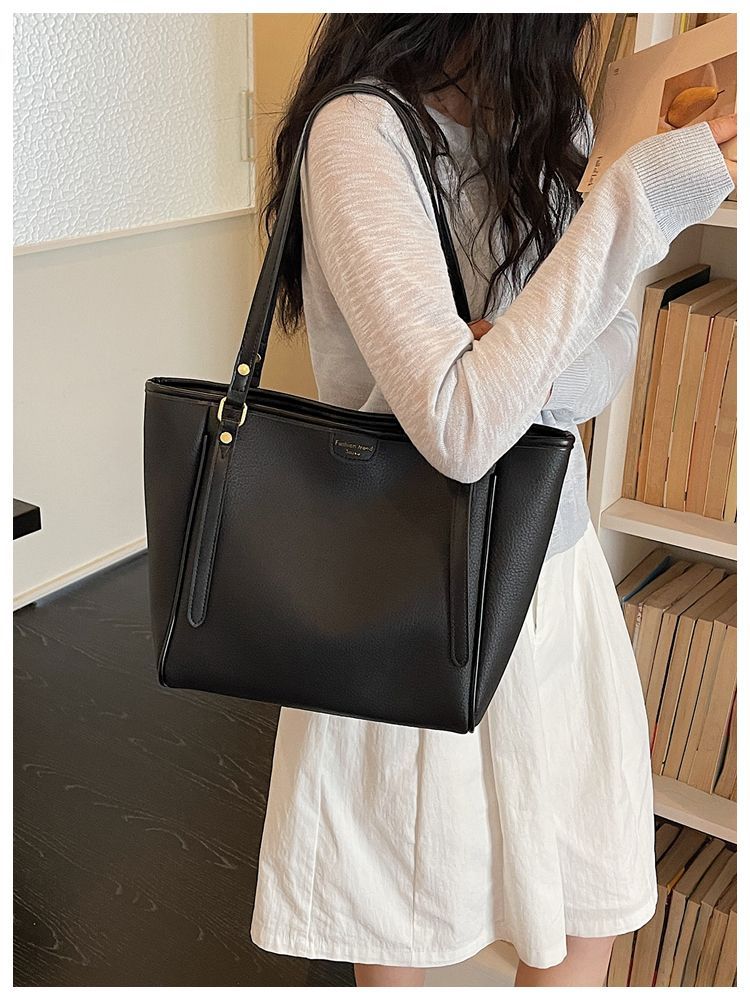 High-end Women's Shoulder Bag For Students Summer Style_voghion.com