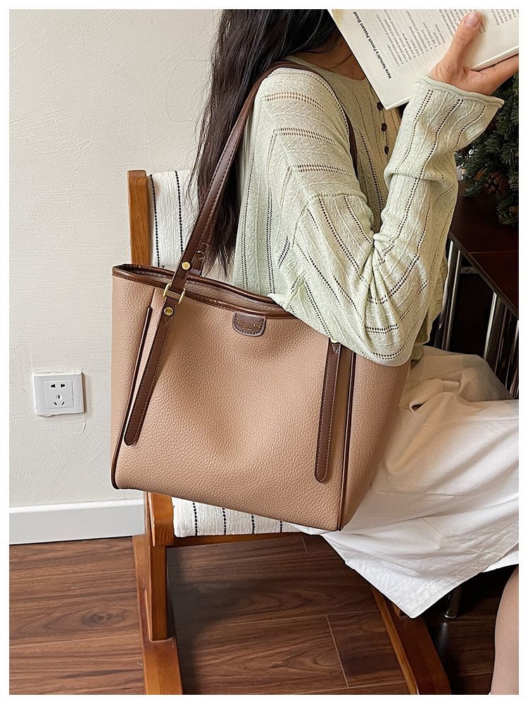 High-end Women's Shoulder Bag For Students Summer Style_voghion.com