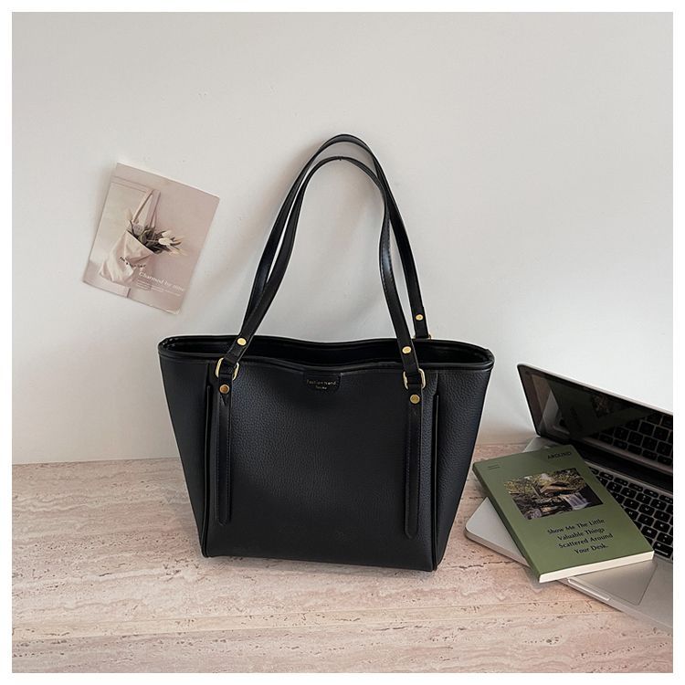 High-end Women's Shoulder Bag For Students Summer Style_voghion.com