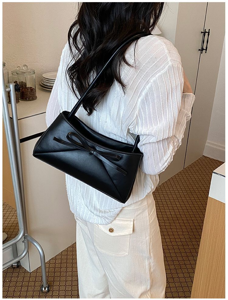 Elegant Women's White Shoulder Bag, Large Capacity Handbag_voghion.com