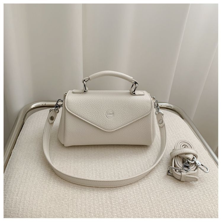 Versatile Women's Solid Colour Shoulder Bag Elegant Crossbody_voghion.com