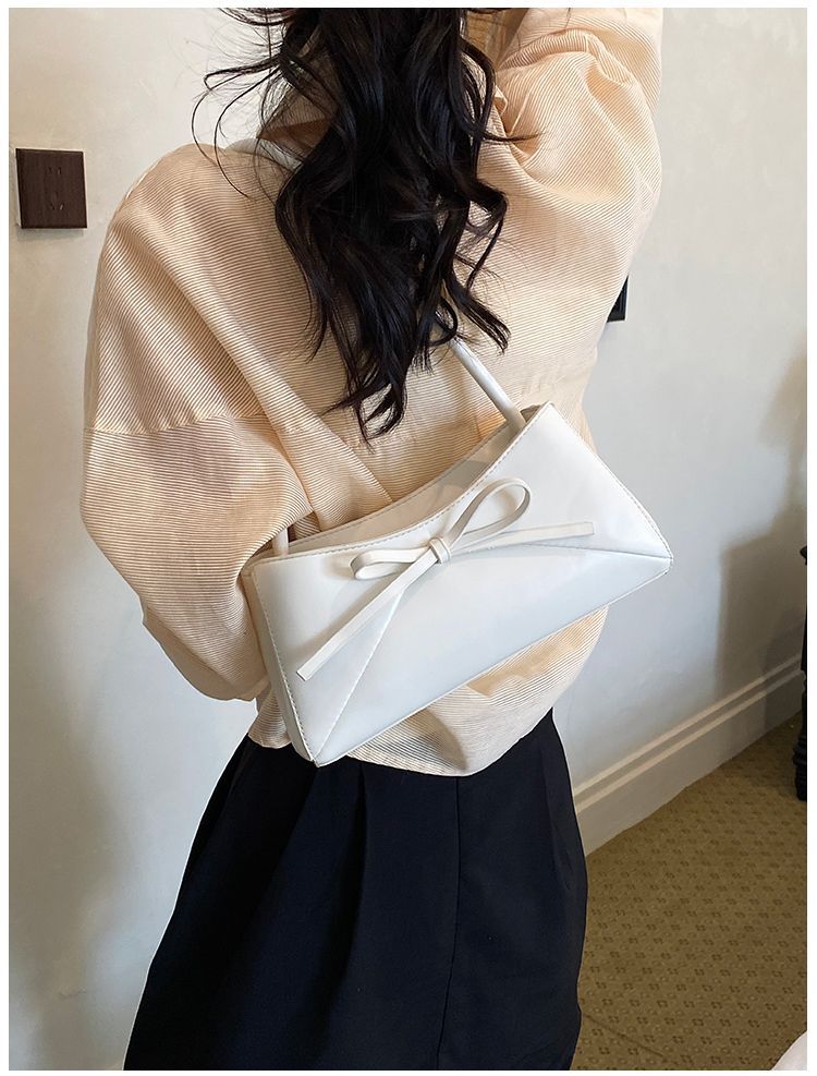 Elegant Women's White Shoulder Bag, Large Capacity Handbag_voghion.com