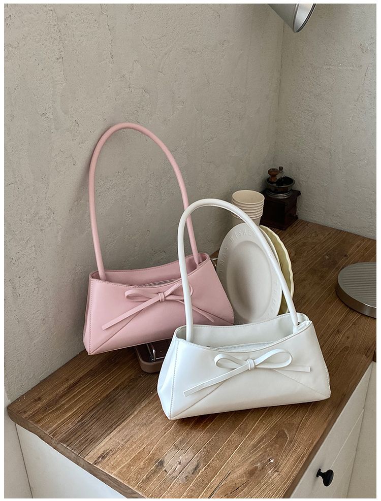 Elegant Women's White Shoulder Bag, Large Capacity Handbag_voghion.com