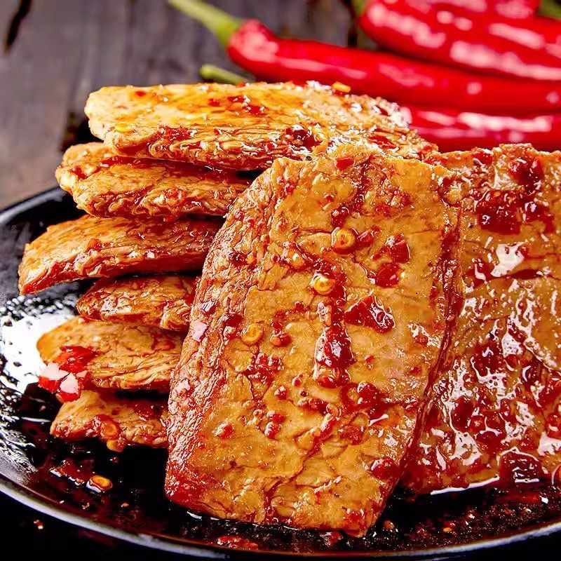 【整箱100包】麻辣手撕素牛排素肉深夜充饥休闲平价解馋小零食3包